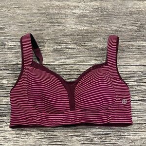 Lululemon Ta Ta Tamer III Medium